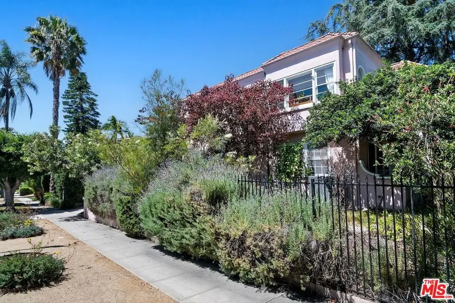 1107 S Citrus Avenue, Los Angeles, CA 90019 - #2