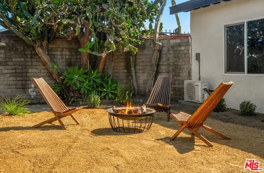 1726 W 52nd Street, Los Angeles, CA 90062 - #3