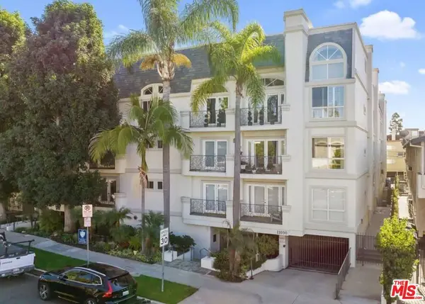 11690 Montana Avenue #201, Los Angeles, CA 90049