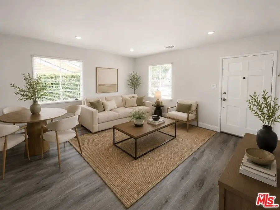 5835 Shoshone Avenue, Encino, CA 91316 - #3