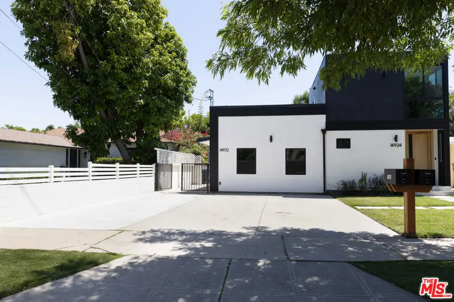 14934 Martha Street, Sherman Oaks, CA 91411 - #2