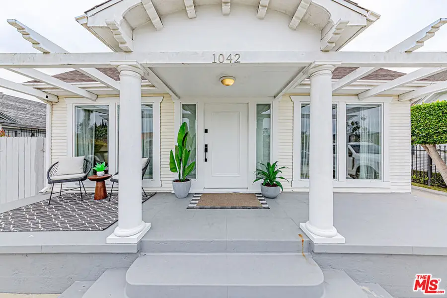 1042 3rd Avenue, Los Angeles, CA 90019 - #2