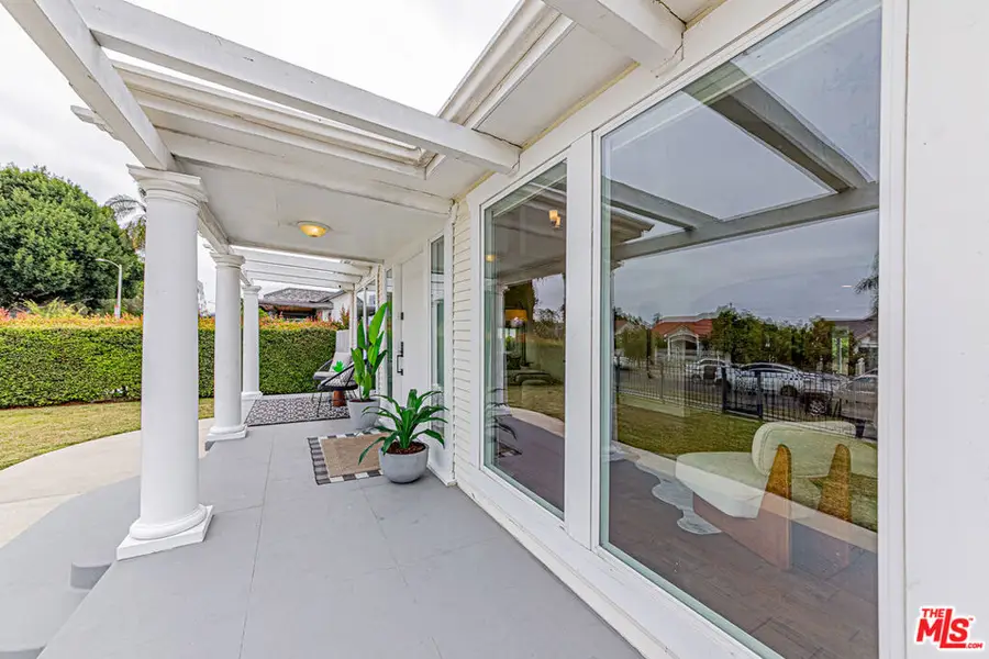 1042 3rd Avenue, Los Angeles, CA 90019 - #3