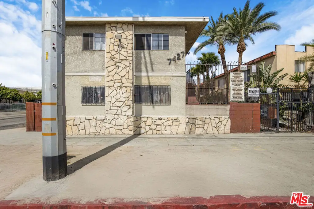 7427 S Figueroa Street, Los Angeles, CA 90003 - #1