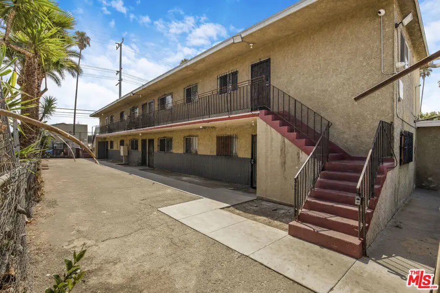 7427 S Figueroa Street, Los Angeles, CA 90003 - #2