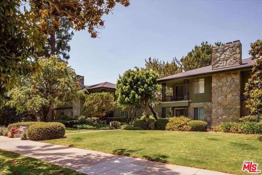 1201 S Orange Grove Boulevard, Pasadena, CA 91105 - #2