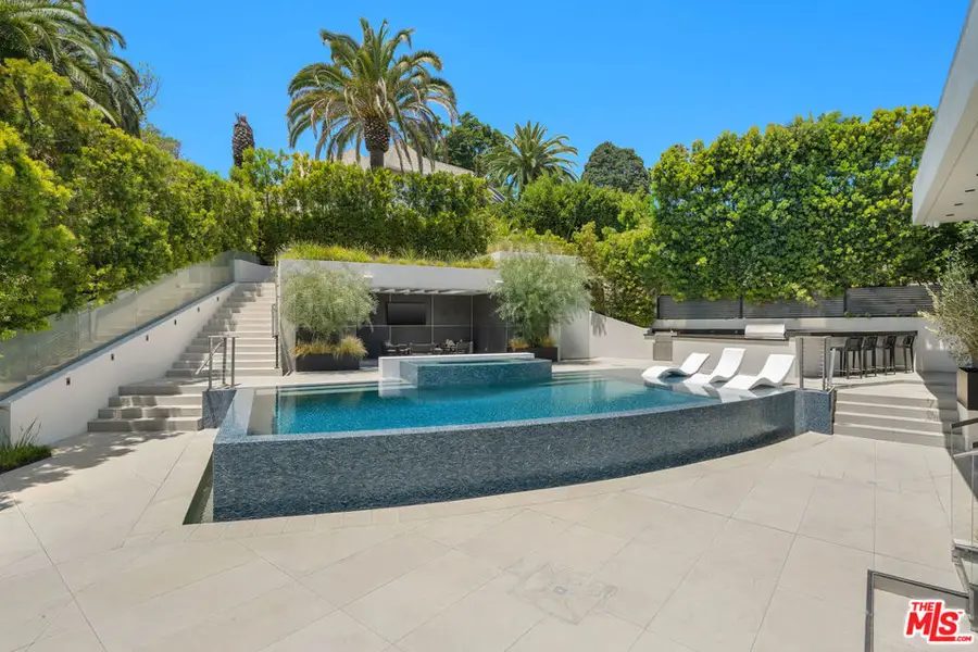 1317 Londonderry Place, Los Angeles, CA 90069 - #3
