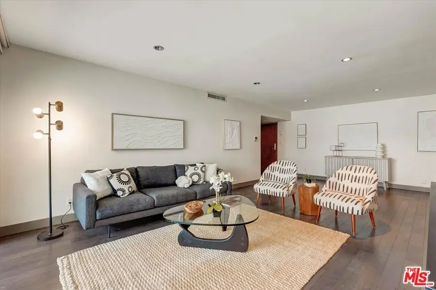 11657 Chenault Street #202, Los Angeles, CA 90049 - #3