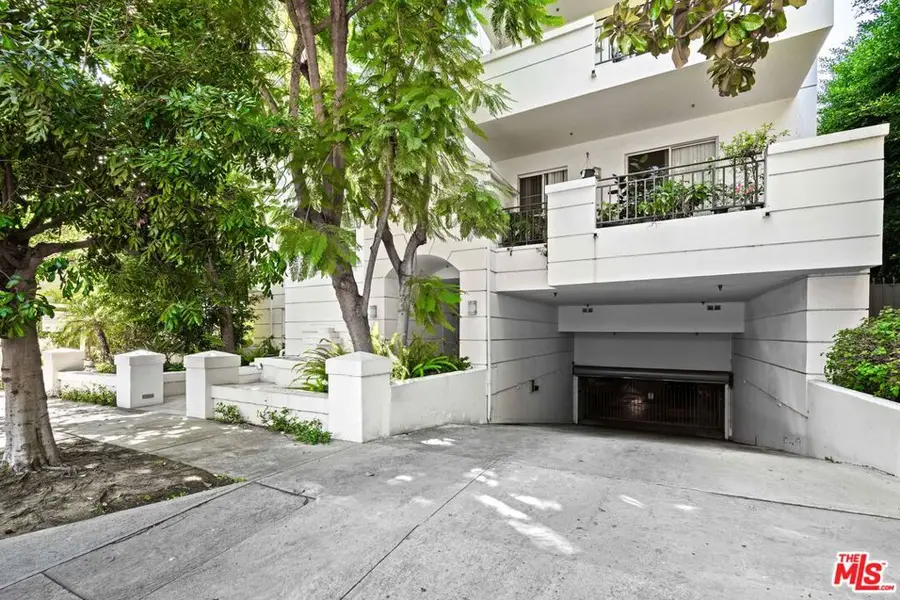 1401 S Bentley Avenue #202, Los Angeles, CA 90025 - #3