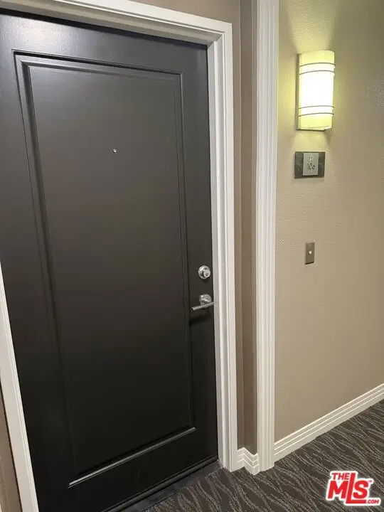 7320 Hawthorn Avenue #106, Los Angeles, CA 90046 - #2
