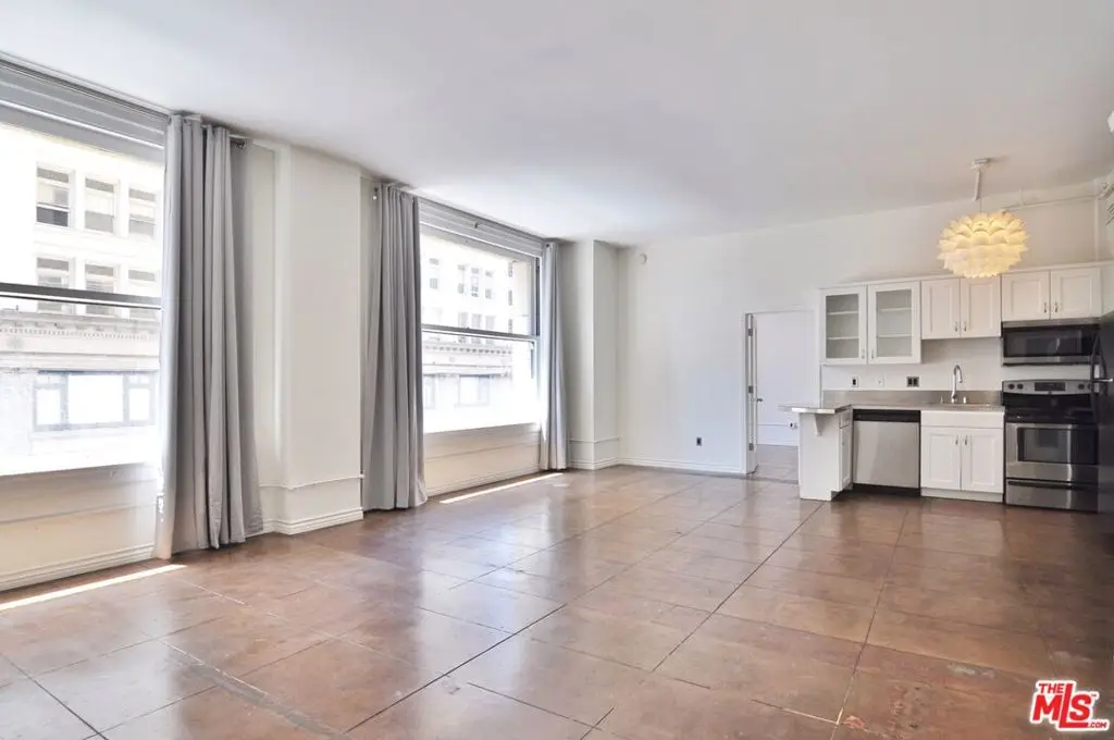 215 W 7th Street #307, Los Angeles, CA 90014 - #1