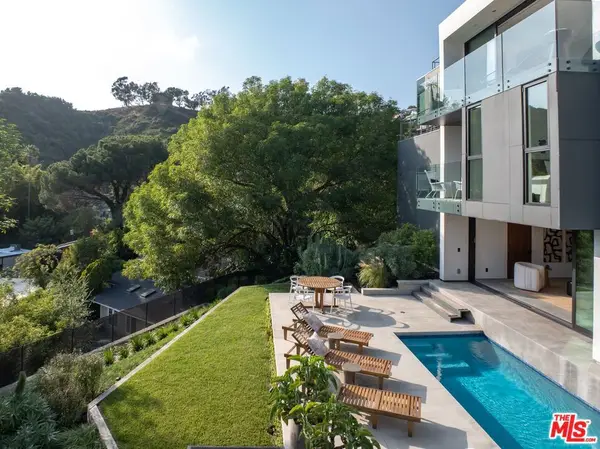 2635 Hargrave Drive, Los Angeles, CA 90068