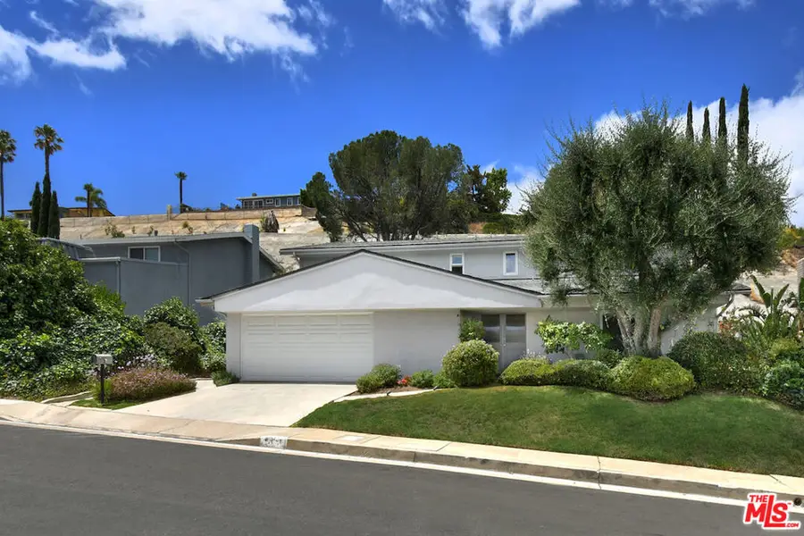 6041 Ellenview Avenue, Woodland Hills, CA 91367 - #2