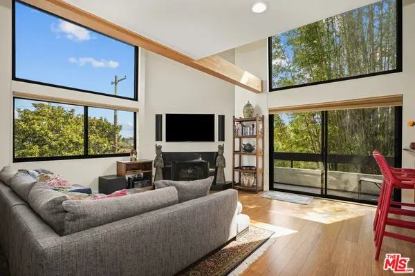 4283 Moore Street #4, Los Angeles, CA 90066