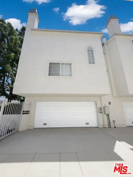 14711 S Berendo Avenue #16, Gardena, CA 90247 - #2