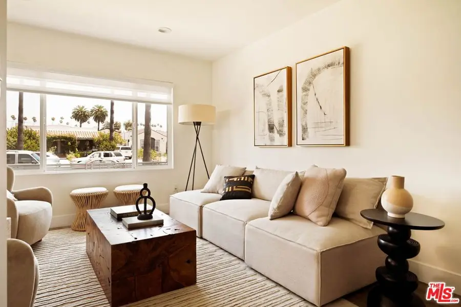 4623 6th Avenue, Los Angeles, CA 90043 - #3