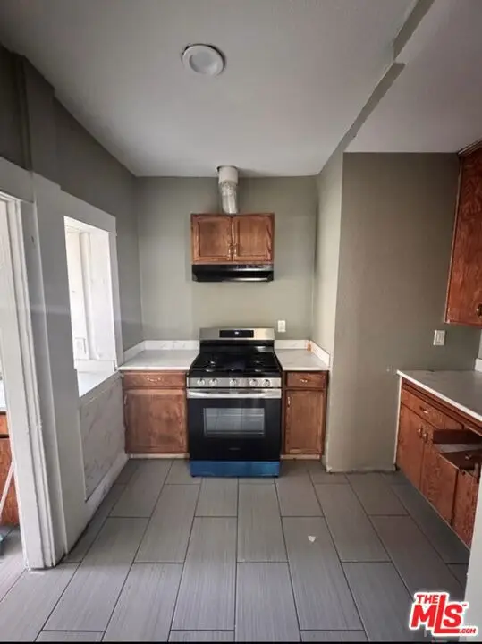 145 W Flora Street, Stockton, CA 95202 - #3