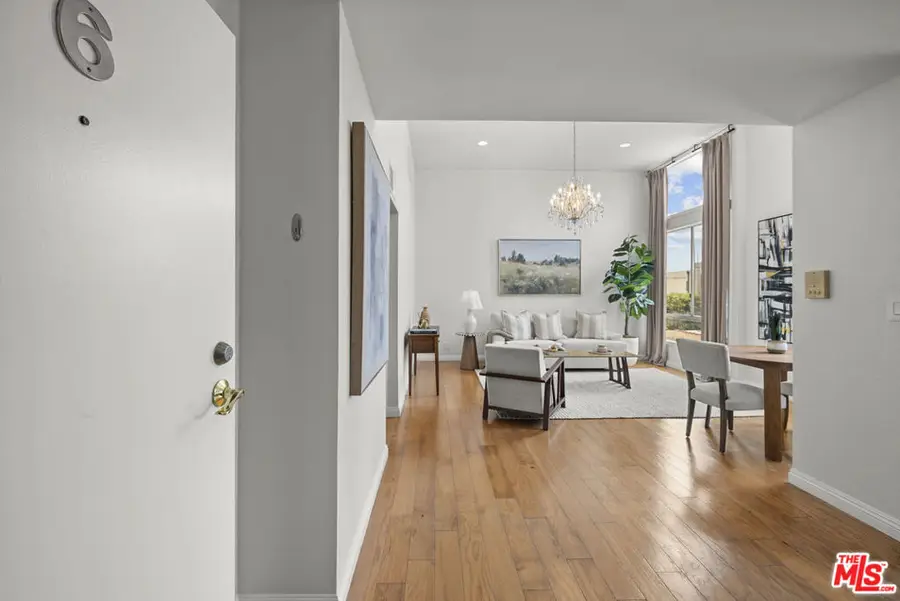 856 N Van Ness Avenue #6, Los Angeles, CA 90038 - #2