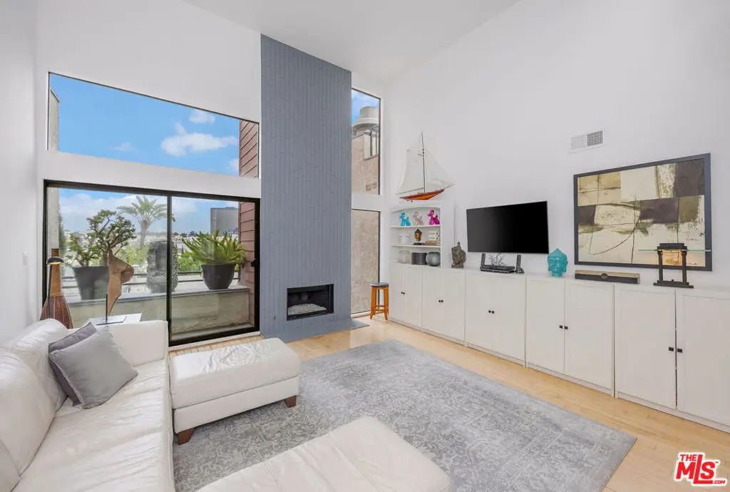 11982 Kiowa Avenue #307, Los Angeles, CA 90049 - #1