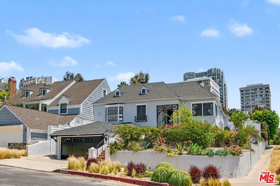 10798 Weyburn Avenue, Los Angeles, CA 90024 - #2