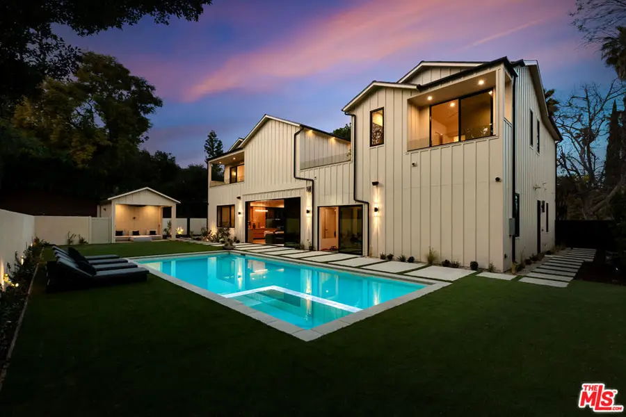 18100 Karen Drive, Tarzana, CA 91356 - #2