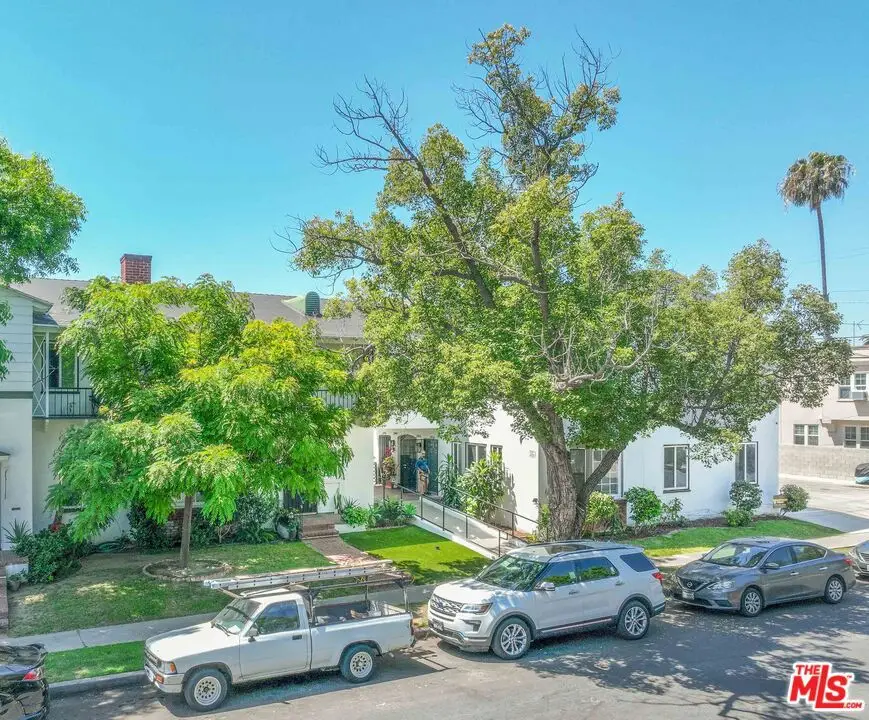 2442 W 18th Street, Los Angeles, CA 90019 - #3