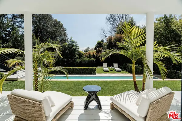 1558 Sunset Plaza Drive, Los Angeles, CA 90069