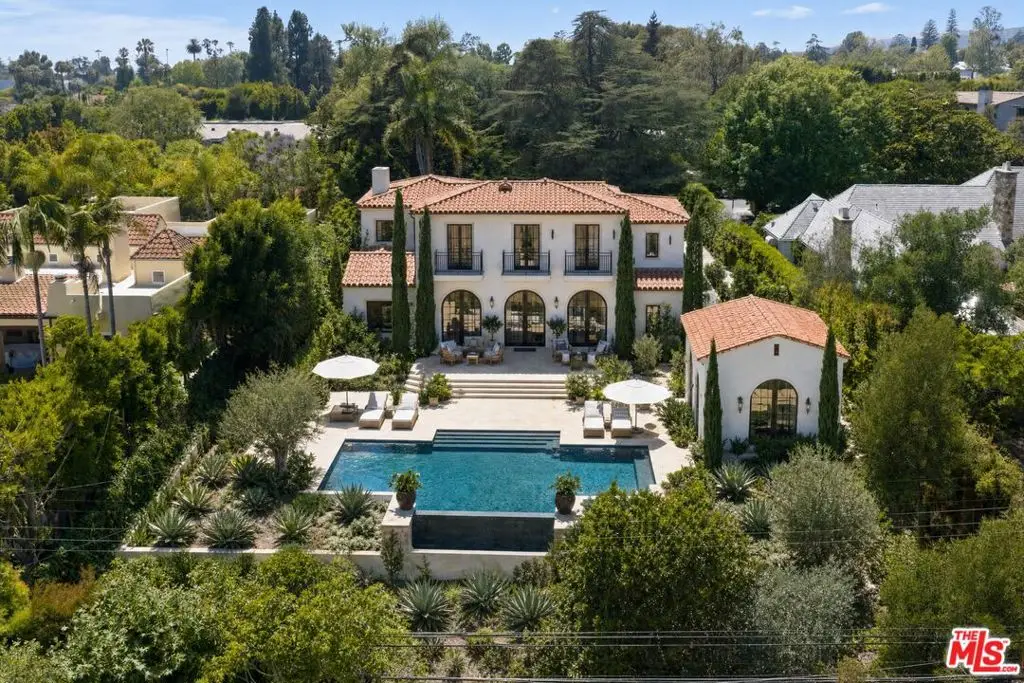 160 N Cliffwood Avenue, Los Angeles, CA 90049 - #1