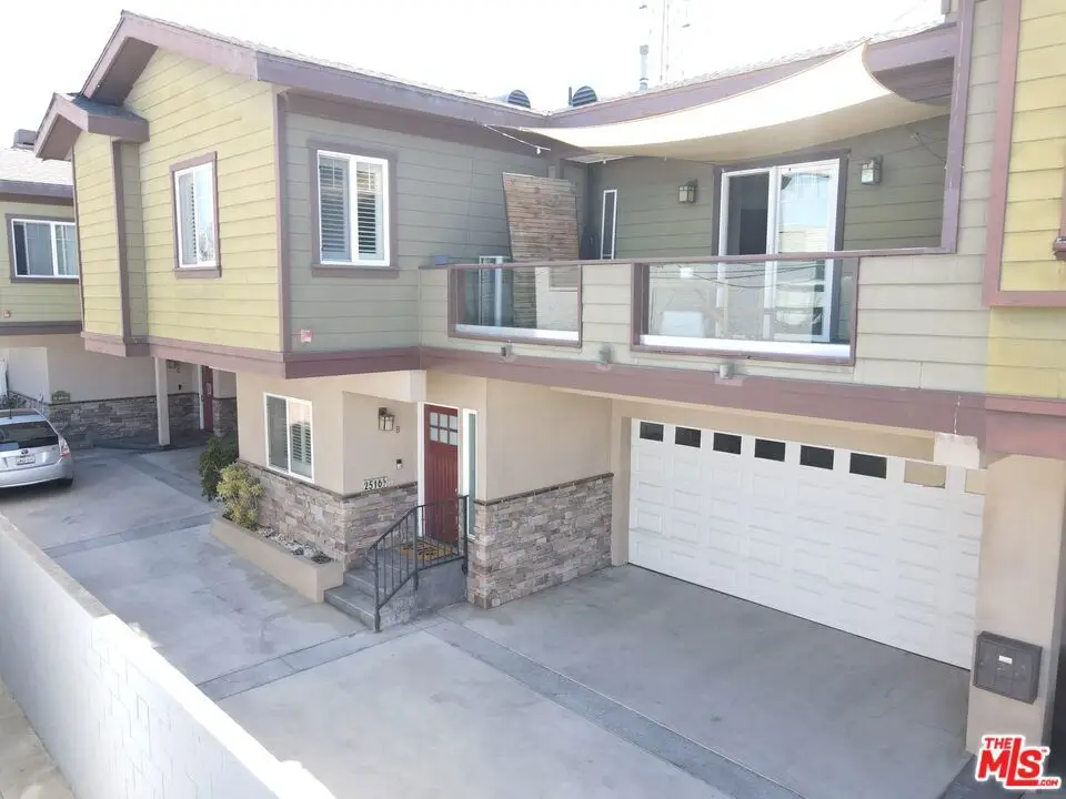 2516 Gates Avenue #B, Redondo Beach, CA 90278 - #1