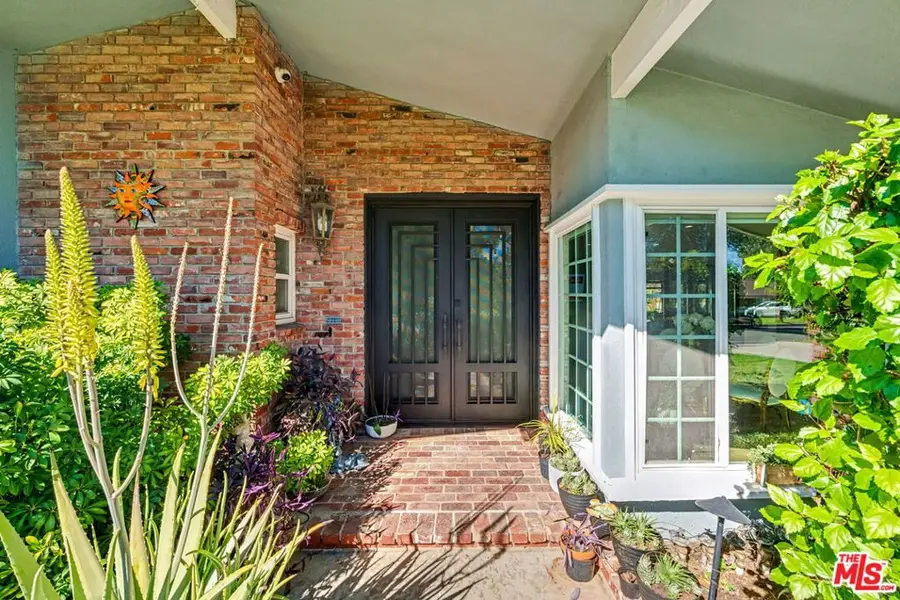 17409 Kinzie Street, Northridge, CA 91325 - #2