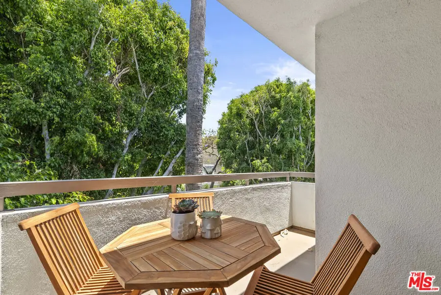 911 N Kings Road #321, West Hollywood, CA 90069 - #3