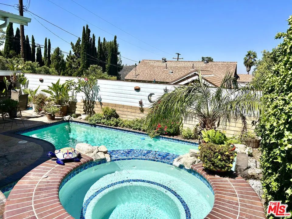 10205 Fairgrove Avenue, Tujunga, CA 91042 - #1
