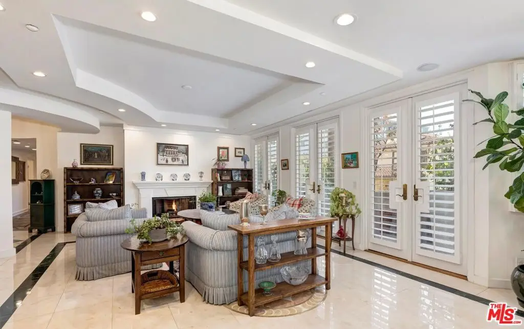 121 N Almont Drive #205, Beverly Hills, CA 90211 - #1