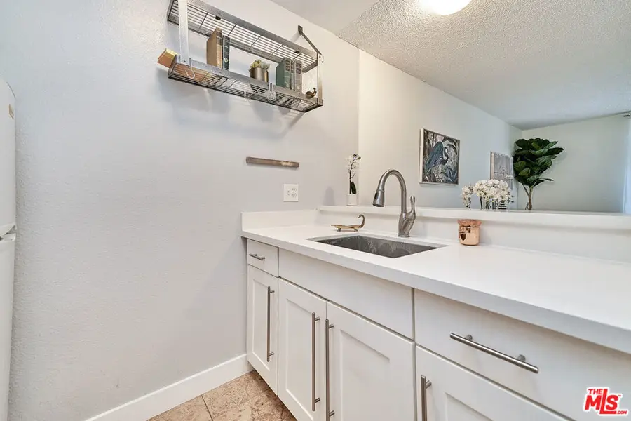 320 S Ardmore Avenue #120, Los Angeles, CA 90020 - #3