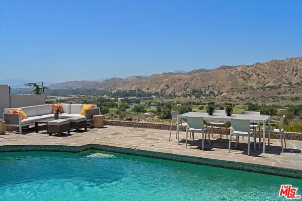 8977 Riderwood Drive, Sunland, CA 91040