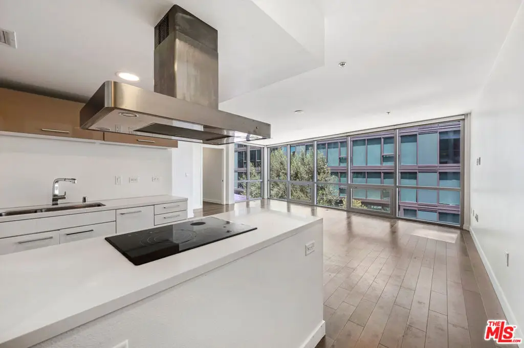 901 S Flower Street #601, Los Angeles, CA 90015 - #1