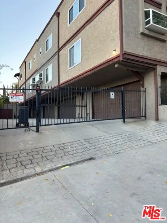 720 Waterloo Street #4, Los Angeles, CA 90026