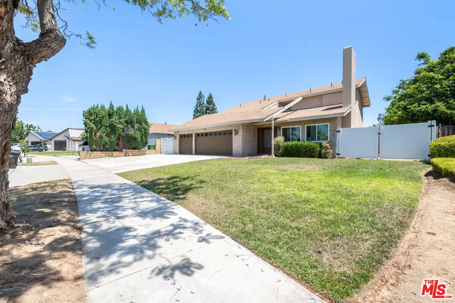 1365 Granada Avenue, Corona, CA 92878 - #2
