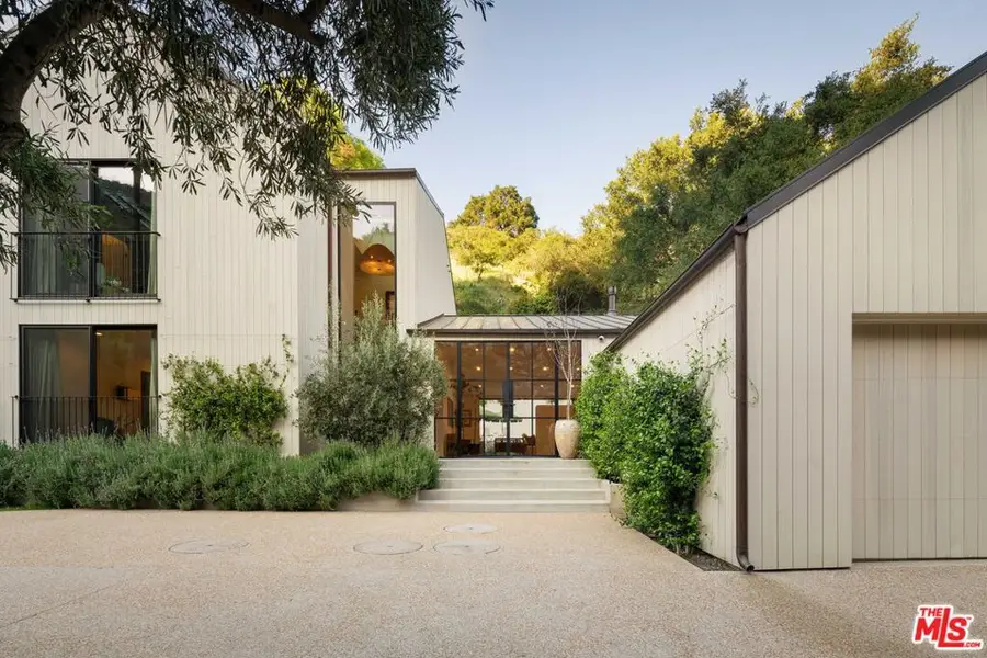3640 Mandeville Canyon Road, Los Angeles, CA 90049 - #2