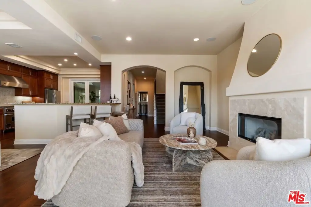 23963 De Ville Way, Malibu, CA 90265 - #1