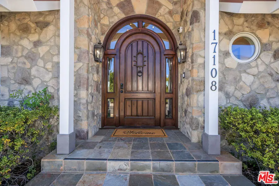 17108 Oak View Drive, Encino, CA 91316 - #2