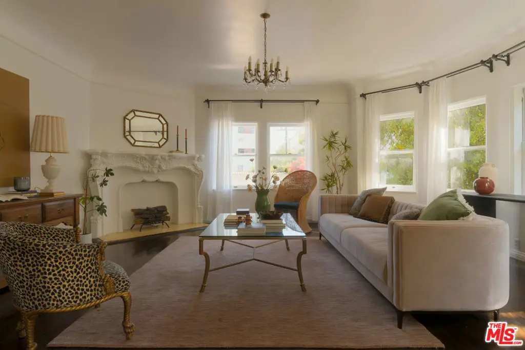 3400 San Marino Street #M, Los Angeles, CA 90006 - #1