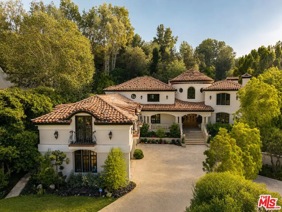 3829 Hayvenhurst Drive, Encino, CA 91436 - #1