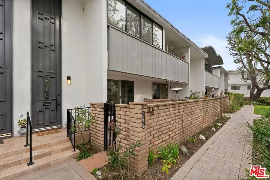 13224 Admiral Avenue #D, Marina Del Rey, CA 90292 - #2
