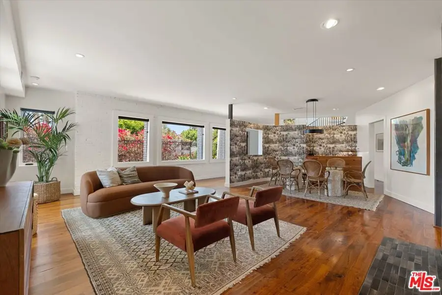 2700 Glendower Avenue, Los Angeles, CA 90027 - #2