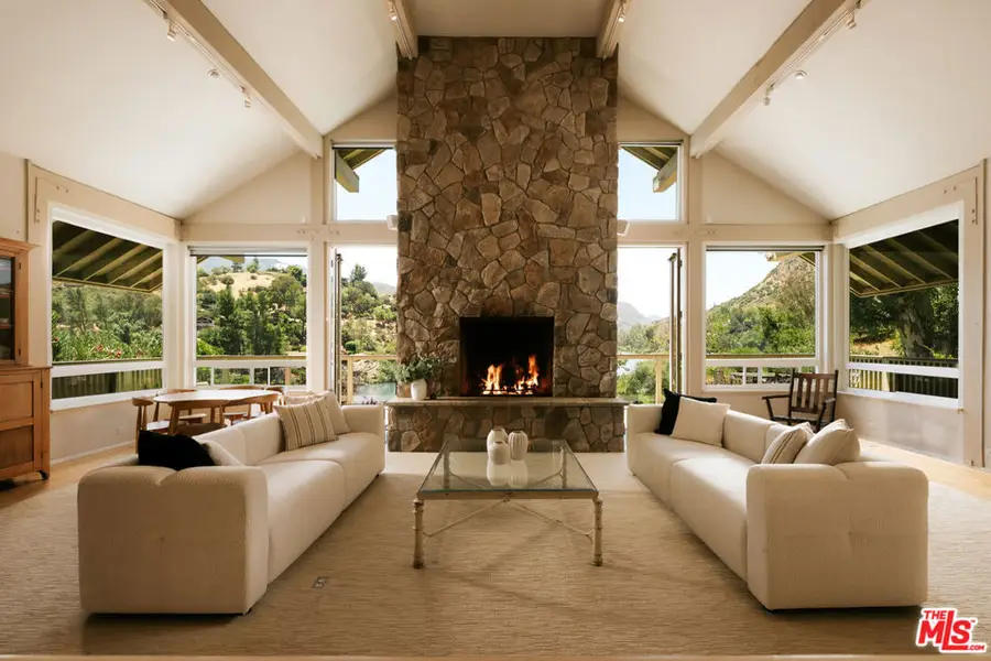 2090 E Lakeshore Drive, Agoura Hills, CA 91301 - #2