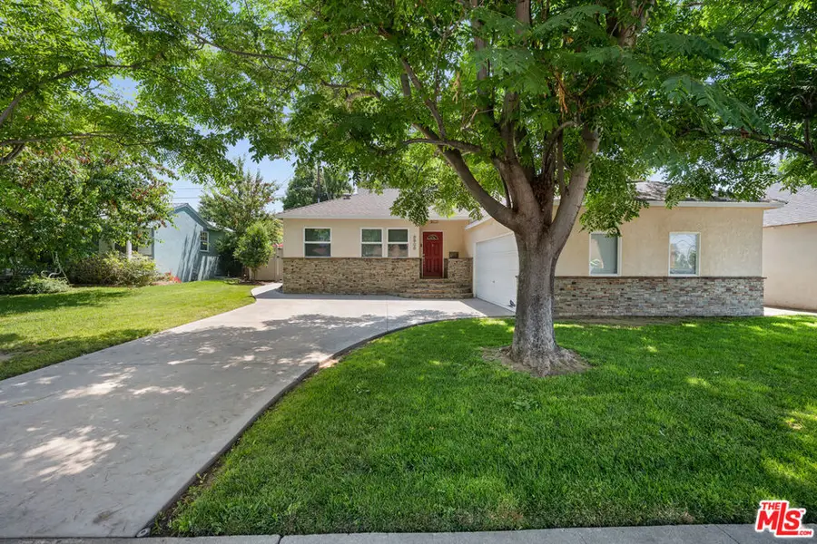 8908 Amigo Avenue, Northridge, CA 91324 - #2