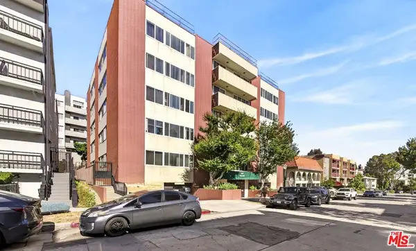 540 Kelton Avenue #402, Los Angeles, CA 90024