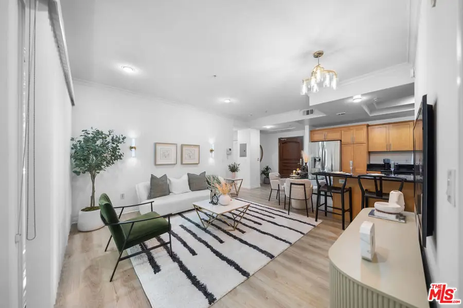 1128 S Serrano Avenue #104, Los Angeles, CA 90006 - #3