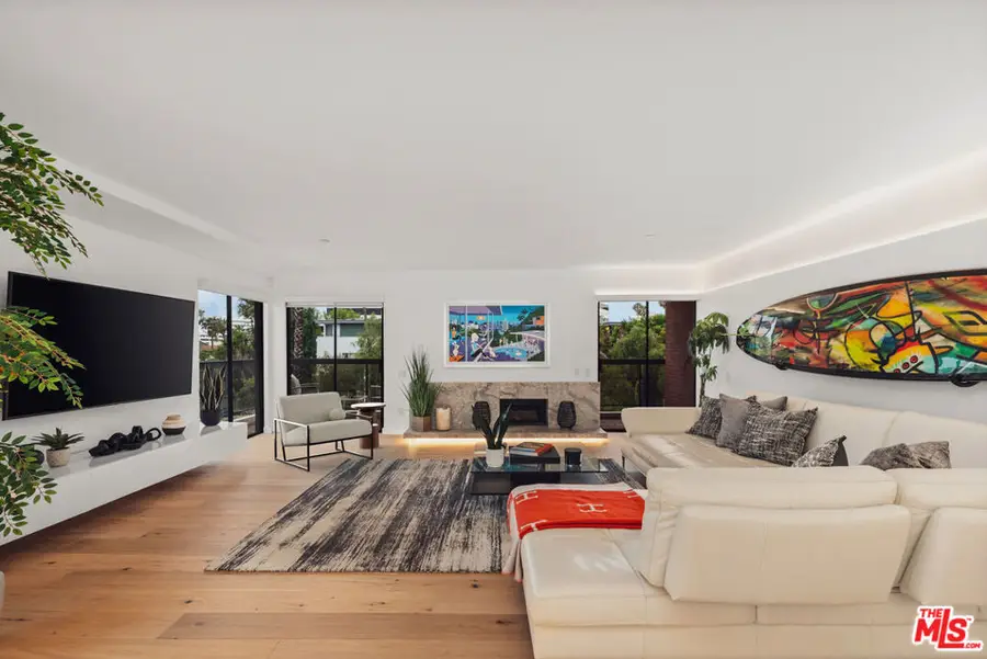 1133 5th Street #204, Santa Monica, CA 90403 - #3